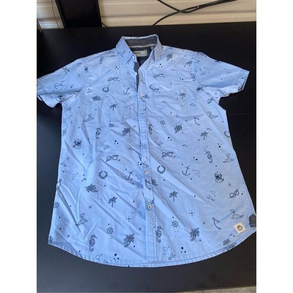 Free Planet button down shirt - Picture 1 of 4